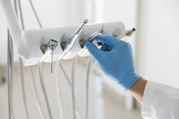 Professional Tooth Extraction technician working in East Dubuque, IL